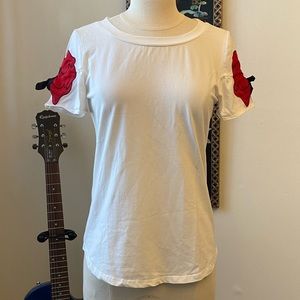 White Tee with Red Bloom/Black Tie Sleeves from Comme Toi. Size M.